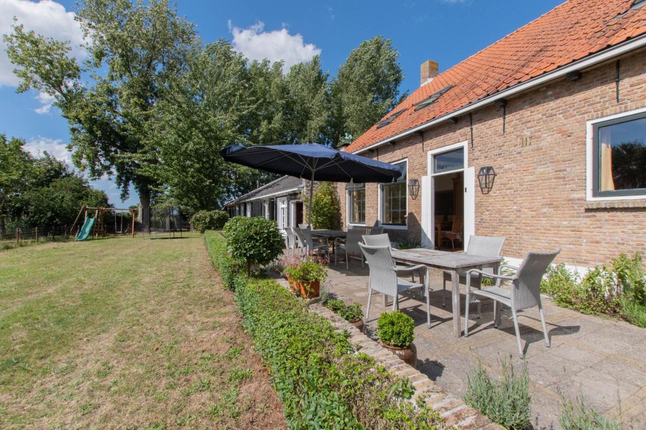 Villa Landelijk Gelegen Familieboerderij Oudelande Exterior foto